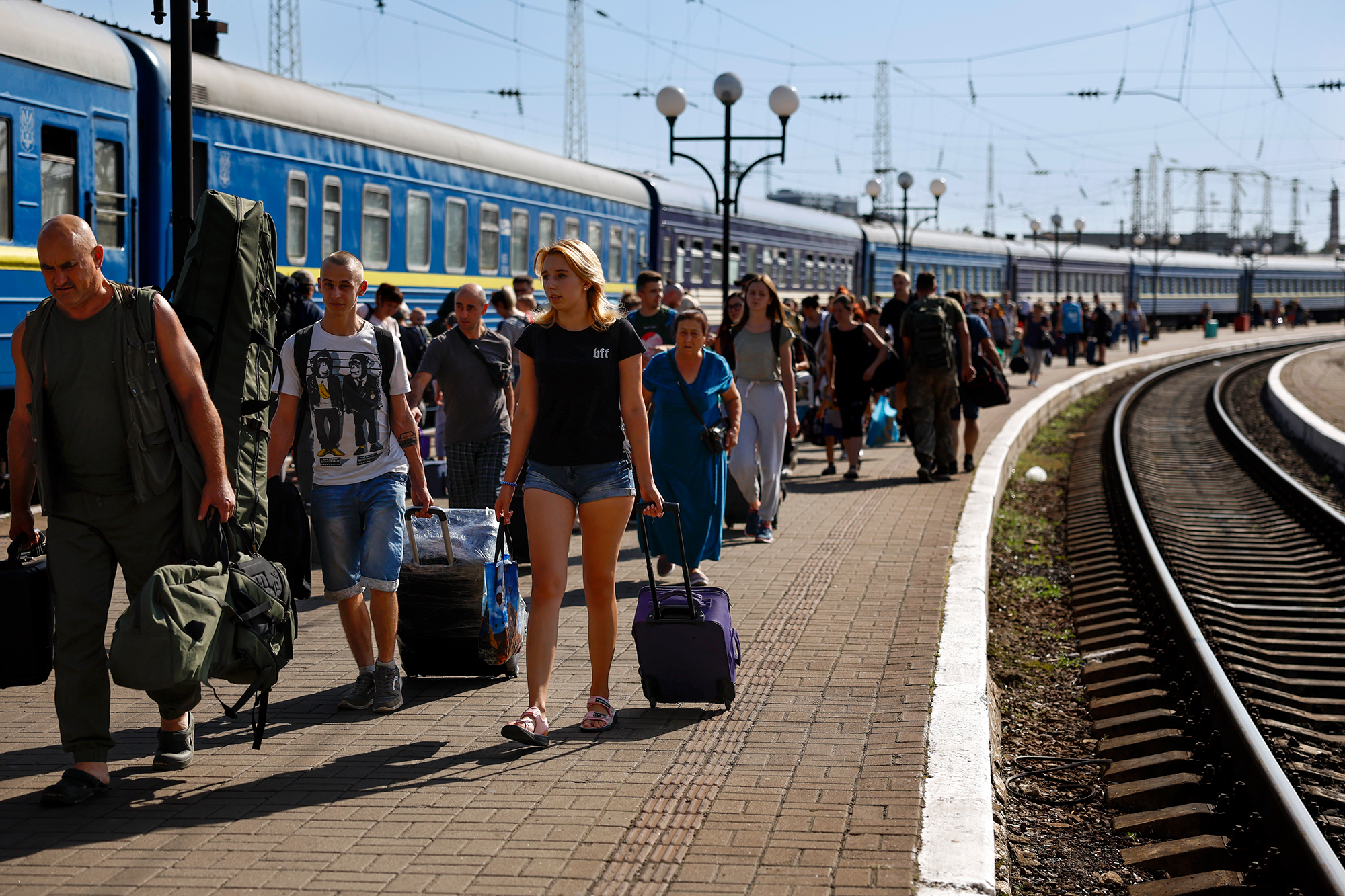 Гуртожитки і пансіонати. На Львівщині готують місця для 50 тисяч переселенців